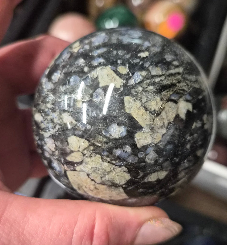 Que Sera Stone sphere– 70mm