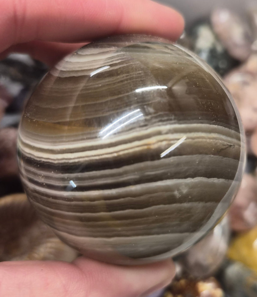Banded Onyx sphere– 60mm