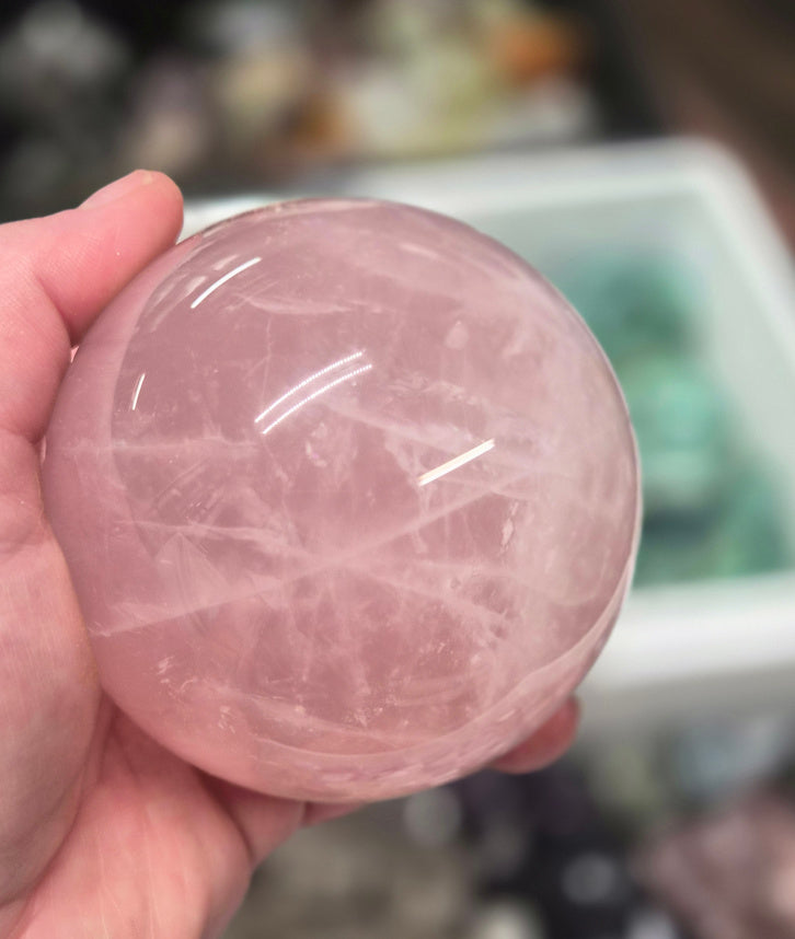 Rose Quartz crystal sphere – 85mm