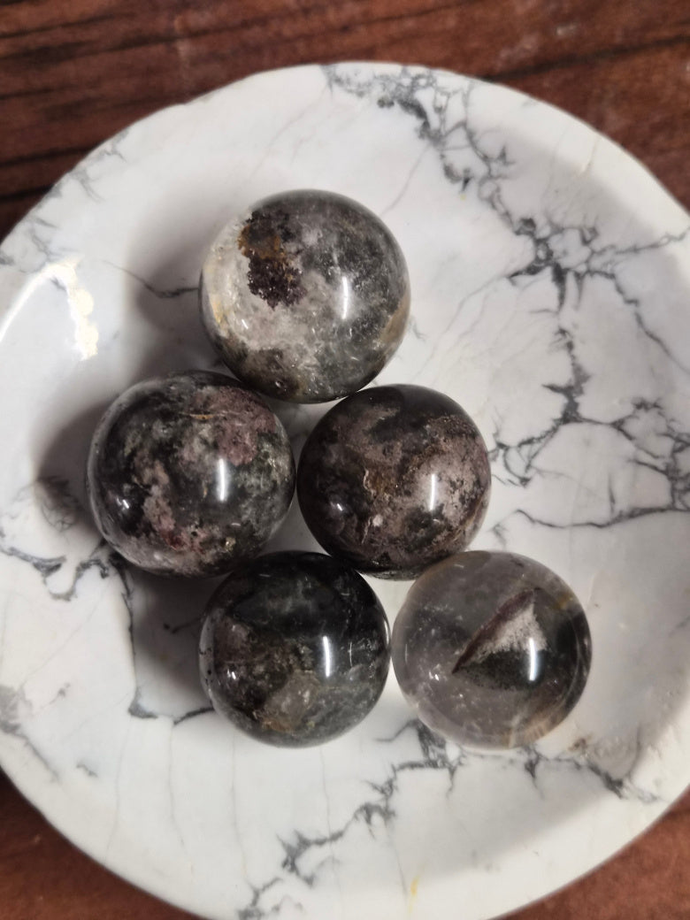 Natural Garden Quartz mini-spheres —18-30mm