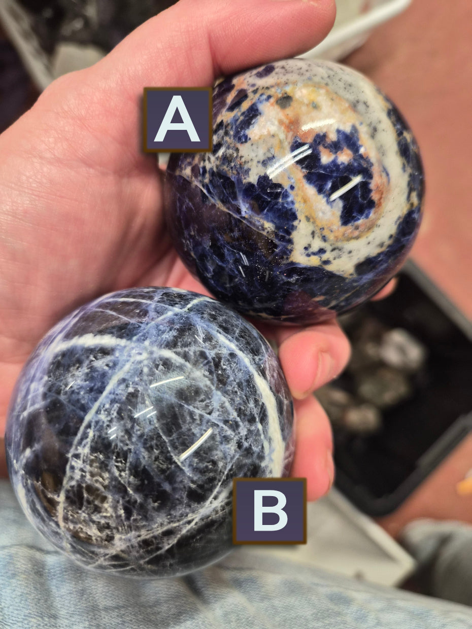 Sodalite spheres– 65mm